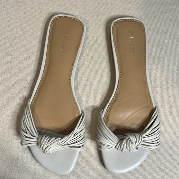 Express White Nautical Knot Sandals - Picture 2 of 5
